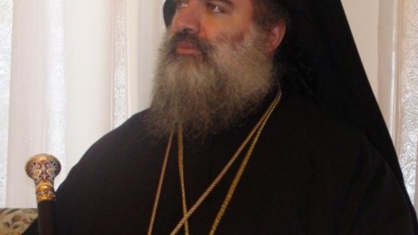 المطران عطاالله حنا يترأس قداسا إحتفاليا في كنيسة القيامة