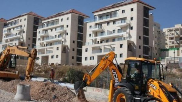 اعمال بناء في مستوطنة هار حوما (جبل ابو غنيم كما يسميها الفلسطينيون) في القدس الشرقية