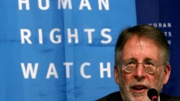 نائب مدير ادارة الشرق الاوسط وشمال افريقيا في هيومن رايتس ووتش جو ستورك 
