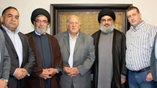 جبريل ربيب النظام السوري يلجا مبكرا الى الساحل 