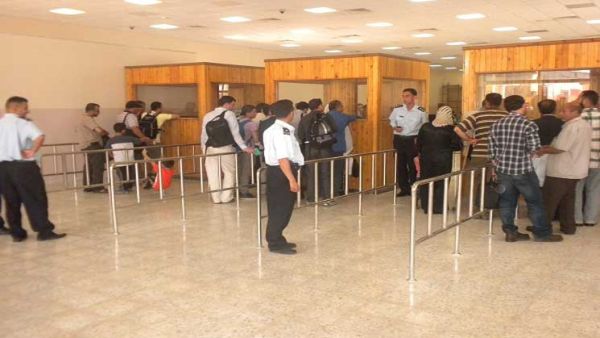 معبر “الكرامة”، الواصل بين الضفة الغربية والأردن