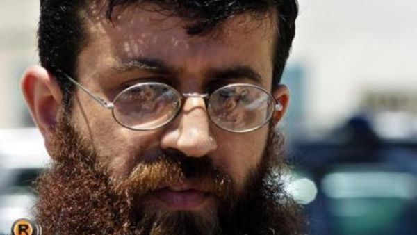 الشيخ الأسير خضر عدنان مستمر في إضرابه عن الطعام