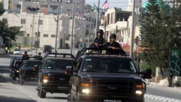 عناصر من الأمن الفلسطيني