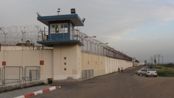 معتقل “النقب الصحراوي”