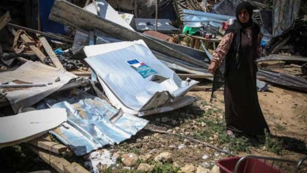 ترحيل التجمعات البدوية إلى بيئة حضرية غير ممكن لا اجتماعياً ولا اقتصادياً