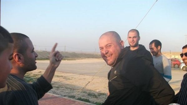  الناشط المقدسي مصباح أبو صبيح 40 عاما