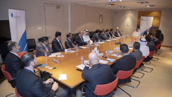 سلط الاجتماع الضوء على المبادرات المختلفة التي أطلقها اتحاد مصارف الإمارات ولجانه خلال عام 2018. سلط الاجتماع الضوء على المبادرات المختلفة التي أطلقها اتحاد مصارف الإمارات ولجانه خلال عام 2018.