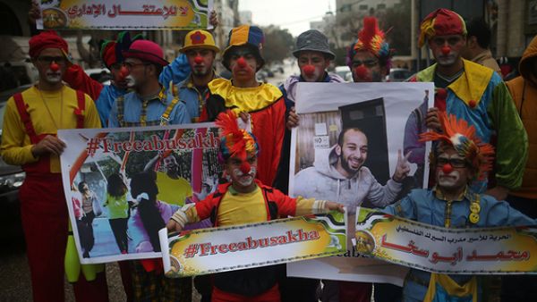 Many have protested the young man's detention (Twitter)
