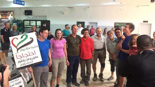 A delegation of protesters have walked through 11 countries across half a year “to apologize” for their former foreign minister’s fateful words a hundred years ago (Facebook)