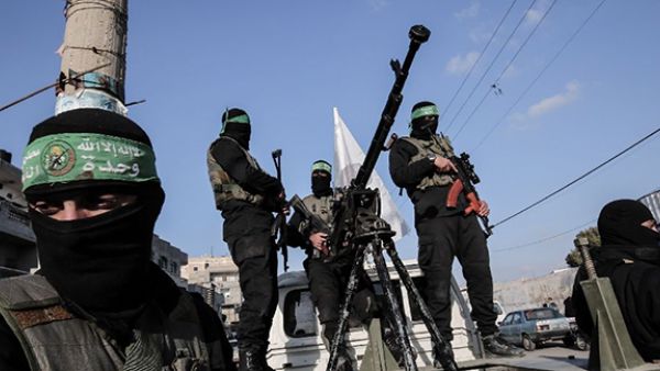Members of the Ezzedine al-Qassam Brigades, the military wing of the Palestinian Islamist movement Hamas, take part in a rally marking the 29th anniversary of the creation of the movement on December 16, 2016 (AFP Photo/Said Khatib)