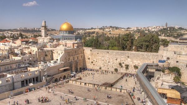 A U.S. official said Friday that Washington expects that the Western Wall in Jerusalem’s Old City will be part of Israel (Wikimedia)