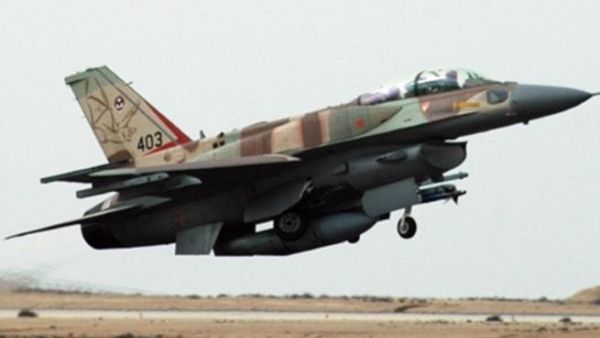 ISRAEL, RAMON AIRFORCE BASE : An Israeli airforce F-16I fighter plane takes off at the Ramon Air Force Base, in the southern Israeli Negev desert, on November 19, 2008