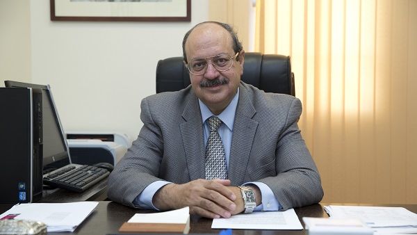 Professor Riadh Abdul Sattar Fadhil, Director of the Qatar Organ Donation Center (Hiba), has been named a WHO advisory expert in the field of organ donation and transplantation. Professor Riadh Abdul Sattar Fadhil, Director of the Qatar Organ Donation Center (Hiba), has been named a WHO advisory expert in the field of organ donation and transplantation.