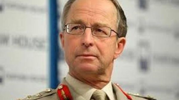 الجنرال ديفيد ريتشاردز