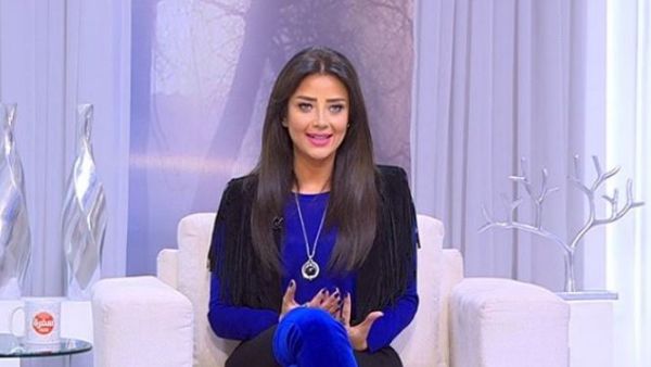 الإعلامية المصرية رضوى الشربيني