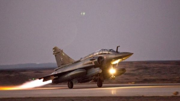 What to know about the substance Russia and France are being accused of using in airstrikes on Daesh's de facto Syrian capital. (AFP/File)