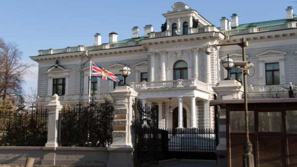 تفاقم حدة الخلاف بين موسكو والغرب بسبب تسميم جاسوس روسي سابق وابنته في بريطانيا 