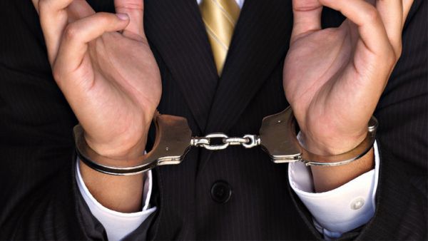 الاشتباه بضلوع رجل الأعمال ألكساندر غريغورييف في تهريب أموال خارج روسيا