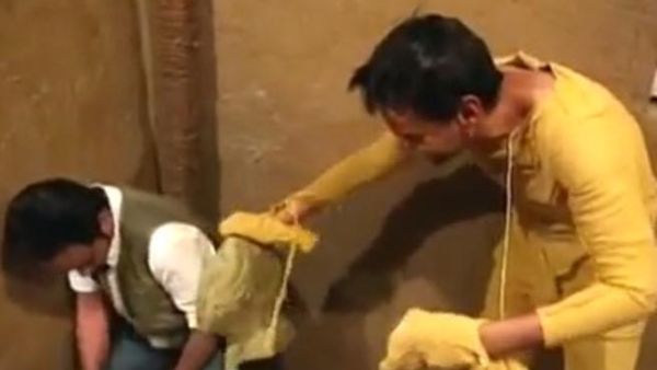 محمد رجب في برنامج رامز عنخ امون.