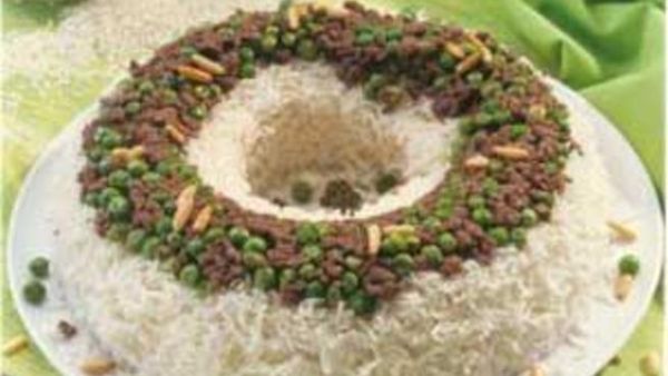 أرز باللحم والبازيلا