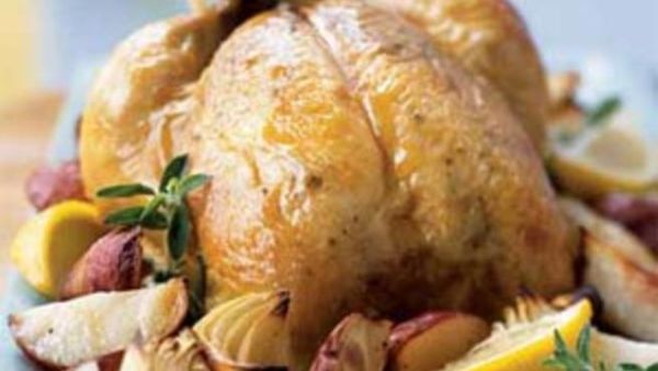 الدجاج المحمر مع البصل والسماق الدجاج المحمر مع البصل والسماق