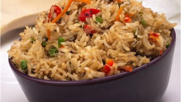 أرز بالخضراوات والدجاج  أرز بالخضراوات والدجاج