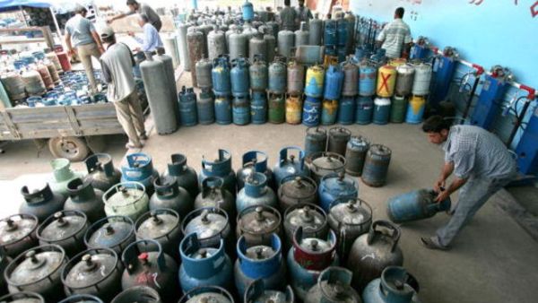 Gas cylinders can be ticking time bombs if handled incorrectly. UAE authorities hope to prevent health hazards and dangers as a result.