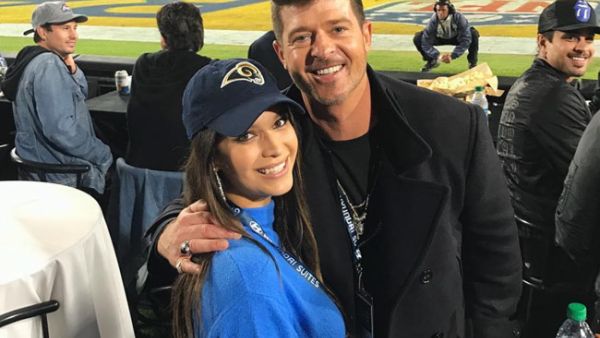 Robin Thicke is engaged to his pregnant girlfriend (Source: aprillovegeary / Instagram ) 