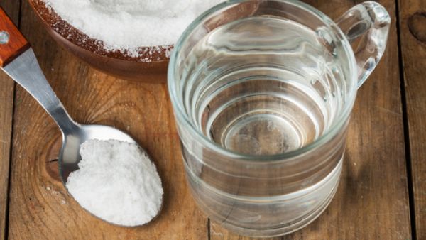 من فوائد الملح مع الماء تخليص الجسم من السموم

