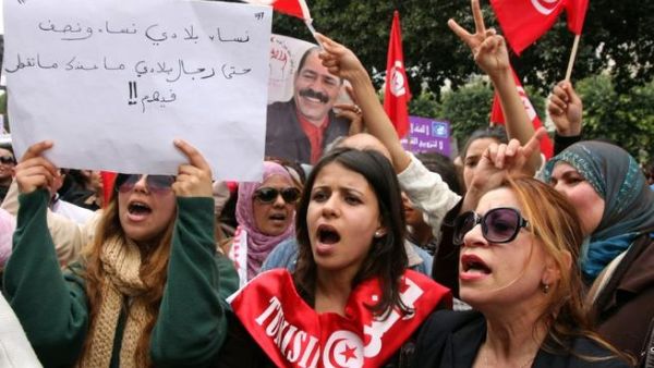 Tunisians have taken to the streets in anti-government protests in recent days (AFP Photo)
