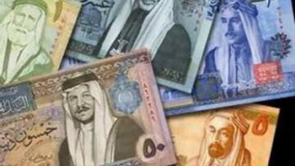 أكّد محافظ البنك المركزي الأردني الشريف فارس شرف على ان ارتباط الدينار الاردني بالدولار مازال يشكل ميزّة حيث استطاع الاردن من خلال ذلك وطيلة تلك الفترة الحفاظ على الاستقرار وحماية المكتسبات التي تحققت أكّد محافظ البنك المركزي الأردني الشريف فارس شرف على ان ارتباط الدينار الاردني بالدولار مازال يشكل ميزّة حيث استطاع الاردن من خلال ذلك وطيلة تلك الفترة الحفاظ على الاستقرار وحماية المكتسبات التي تحققت