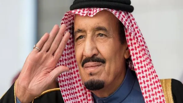 Saudi King Salman ibn Abdelaziz carries over 500 tons of luggage with him to Indonesia this week.