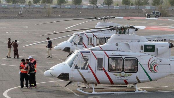 Saudi Red Crescent paramedics display their emergency equipment before Hajj. (AFP/ File)
