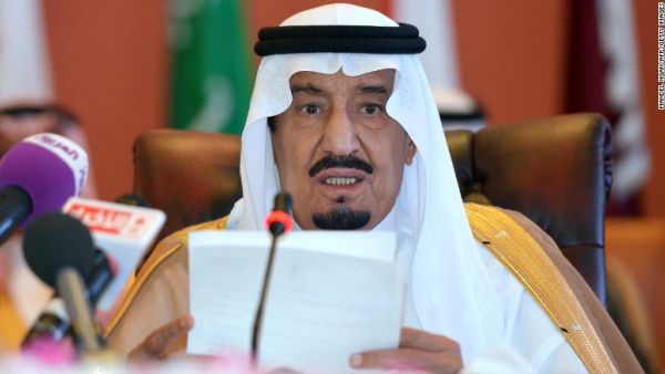 King Salman bin Abdulaziz has issued a royal decree to form anti-corruption judicial circles. (AFP/ File Photo)