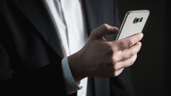 The Saudia app now allows the possibility of retrieval and review of previous reservations, in addition to saving the data of the passenger on his mobile phone, and sharing the booking with friends. The Hijri calendar may be used in the booking too, the airline said. (Pixabay)
