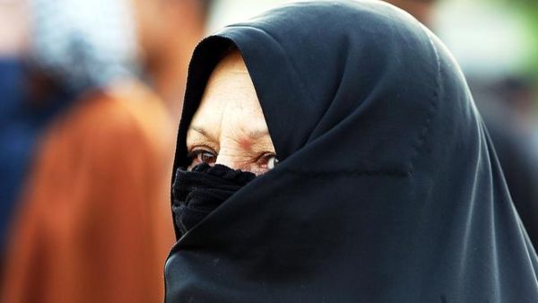 Ways of dodging the face-veil ban in France