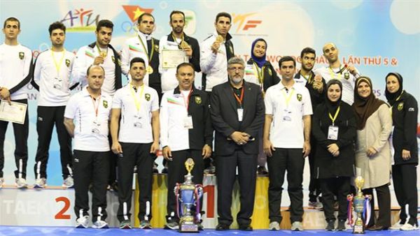 Members of the Iran men’s and women’s national para taekwondo teams pose for a group photograph during the fourth edition of Asian Para Taekwondo Championships in Hochiminh, Vietnam, on May 24, 2018. (Photo: Press TV)