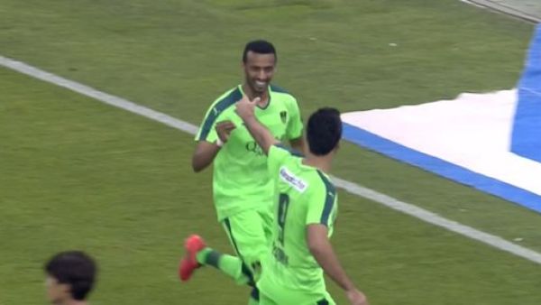 الأهلي يتفوق على الهلال مجدداً