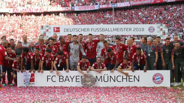 تتويج بايرن ميونيخ بلقب الدوري الألماني