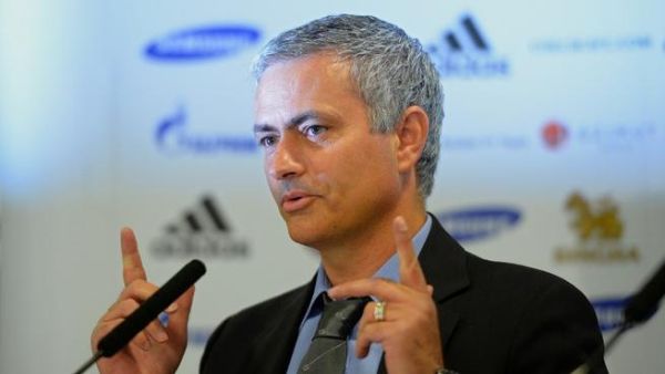 Mourinho says Chelsea's 'defensive football' only way to qualify for CL