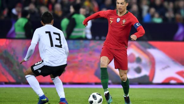 رونالدو يقود البرتغال للفوز