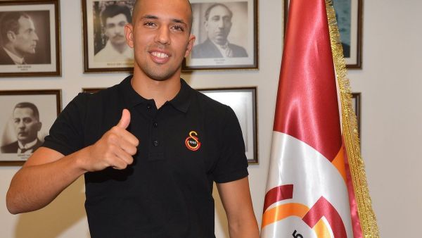 West Ham have sold Sofiane Feghouli to Galatasaray and are reportedly close to bringing in William Carvalho from Sporting CP (Photo: @GalatasaraySK)