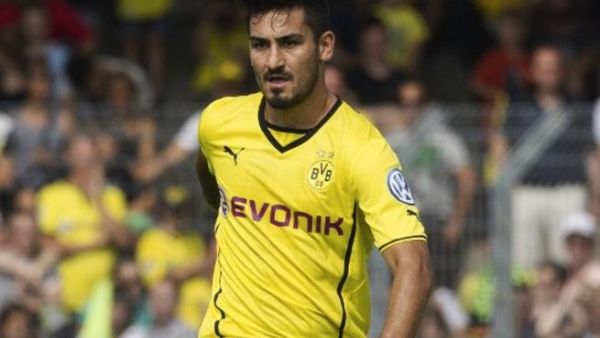 Paper talk: Manchester United close in on German midfielder