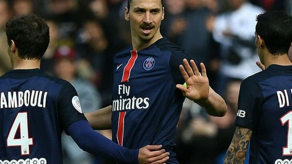 إبراهيموفيتش يواصل التألق