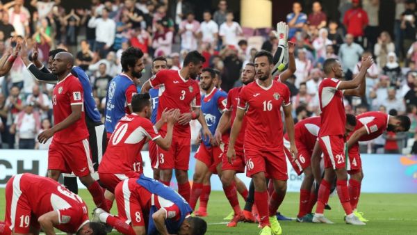 فرحة النشامى بالفوز الثمين