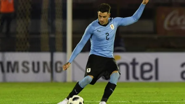  Luis Suarez missed several chances for Uruguay in their World Cup opener, but Jose Gimenez's header defeated Egypt. 