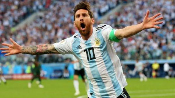 ميسي يتألق ويقود الأرجنتين لدور الـ 16