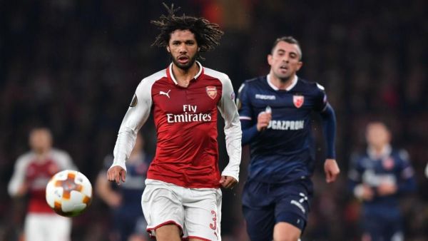 محمد النني لاعب وسط آرسنال خلال المباراة