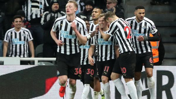 نيوكاسل يصعق مانشستر سيتي