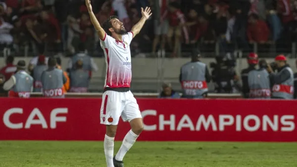 Wydad Casablanca's Salaheddine Saidi celebrates after his team scored a goal during the CAF Champions League final football match between Egypt's Al-Ahly and Morocco's Wydad Casablanca on November 4, 2017, at Mohamed V Stadium in Casablanca.
FADEL SENNA / AFP
